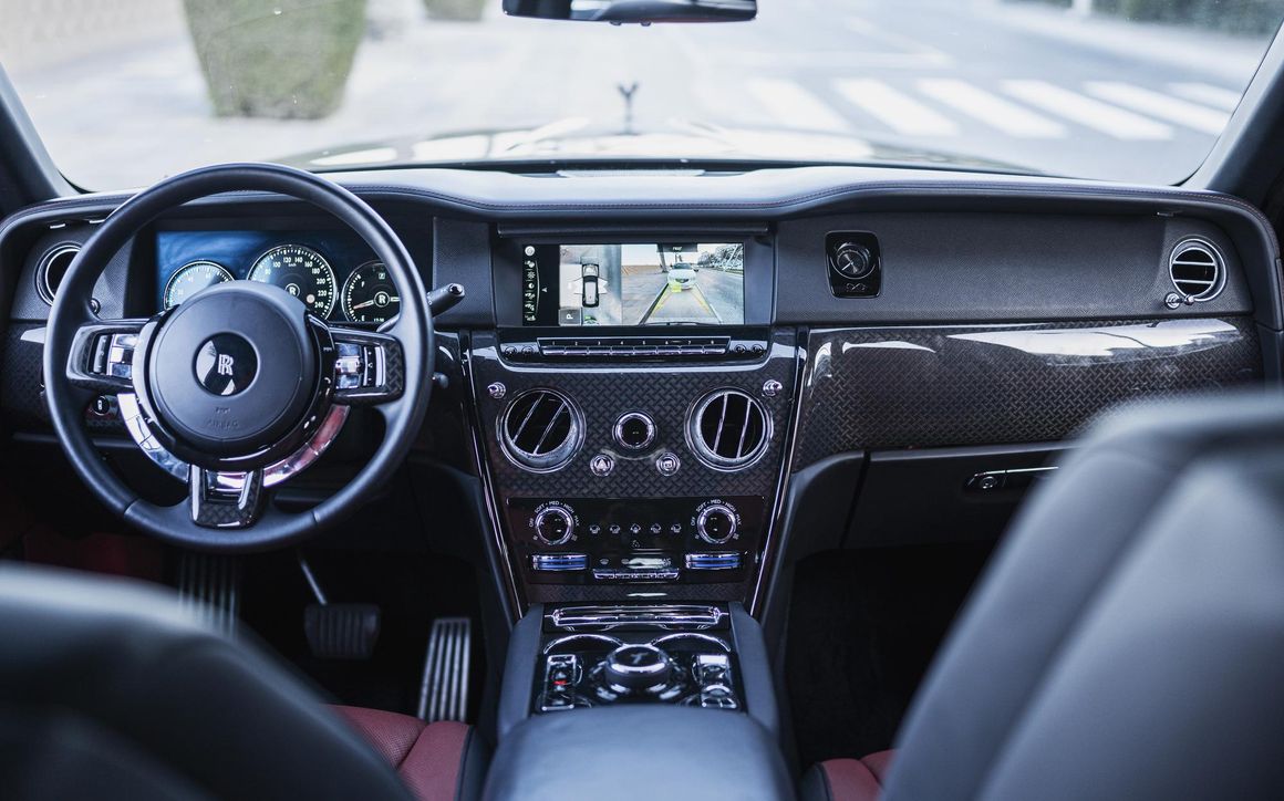 Rolls Royce Cullinan - image 15