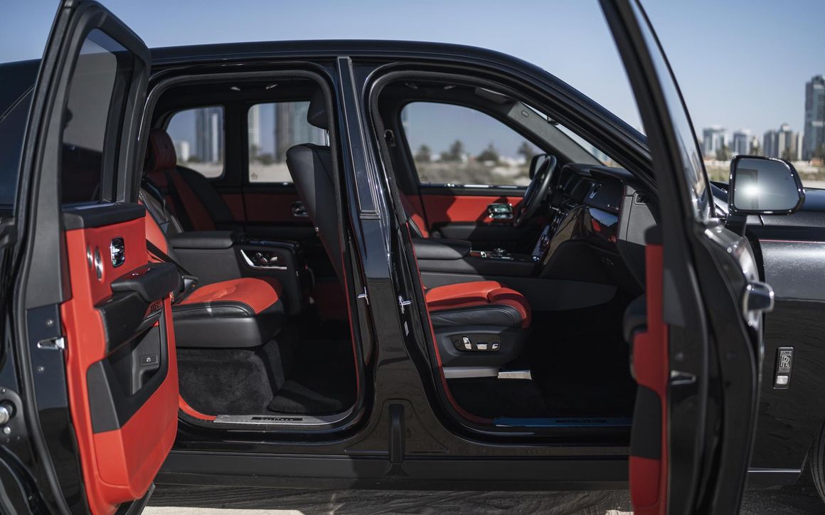 Rolls Royce Cullinan - image 22