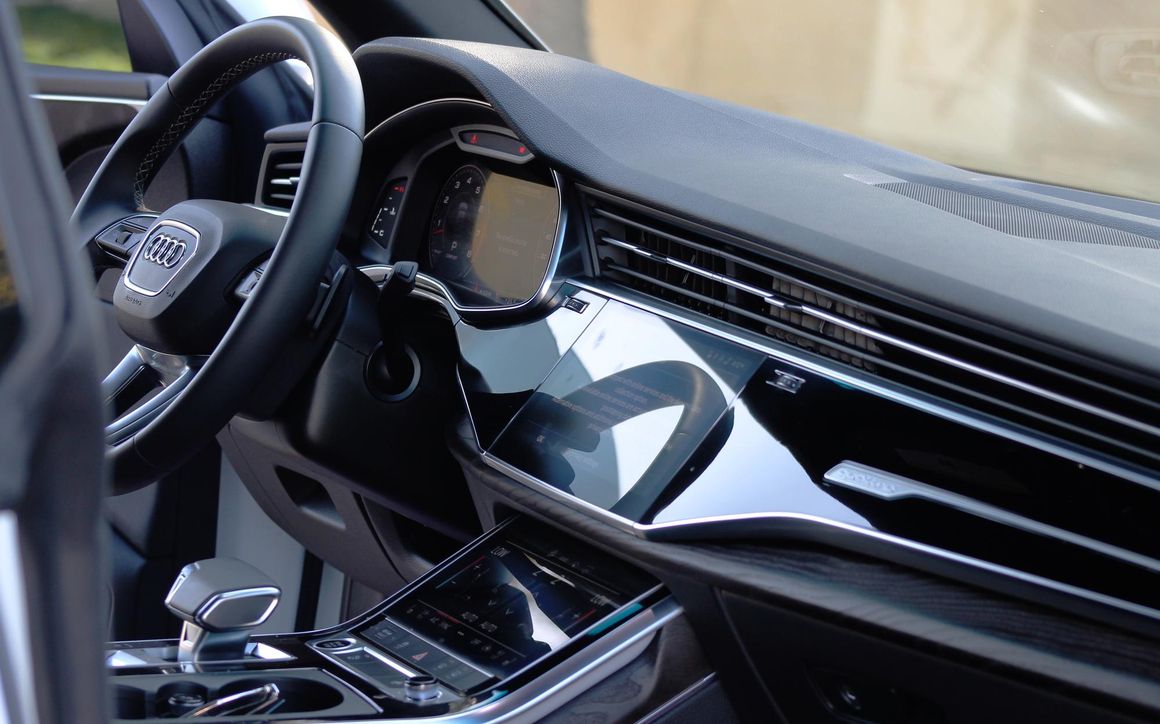AUDI Q8 - image 6