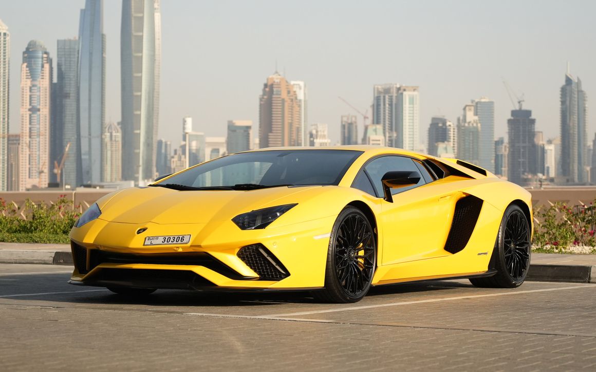 LAMBORGHINI AVENTADOR S - image 2