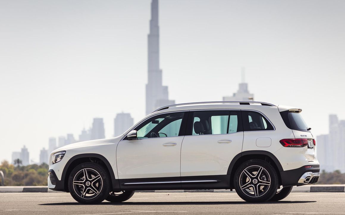 Mercedes GLB250 - image 2