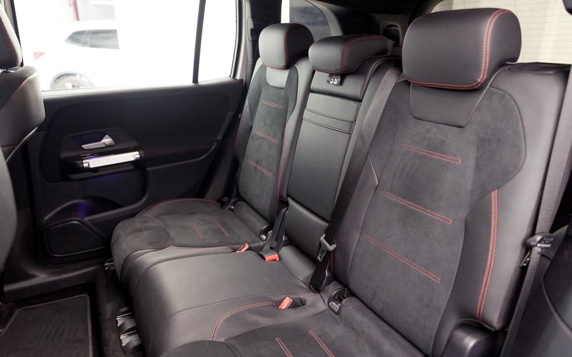 Mercedes GLB250 - image 12