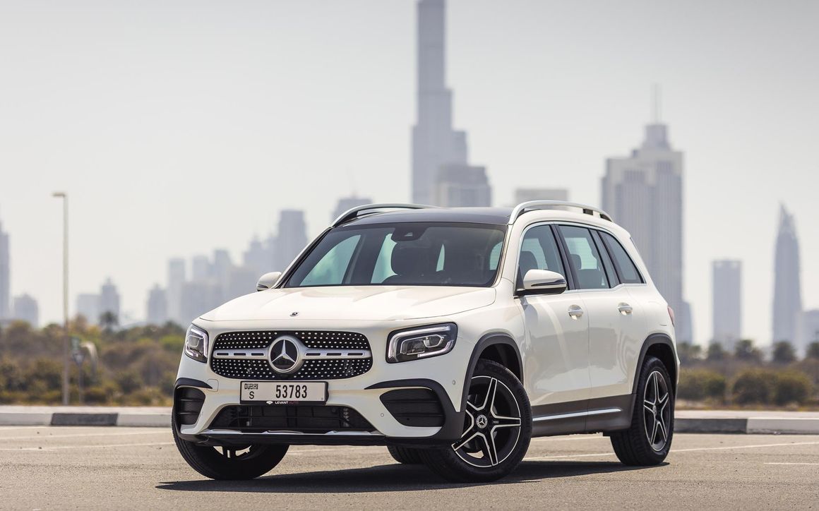 Mercedes GLB250 - image 1