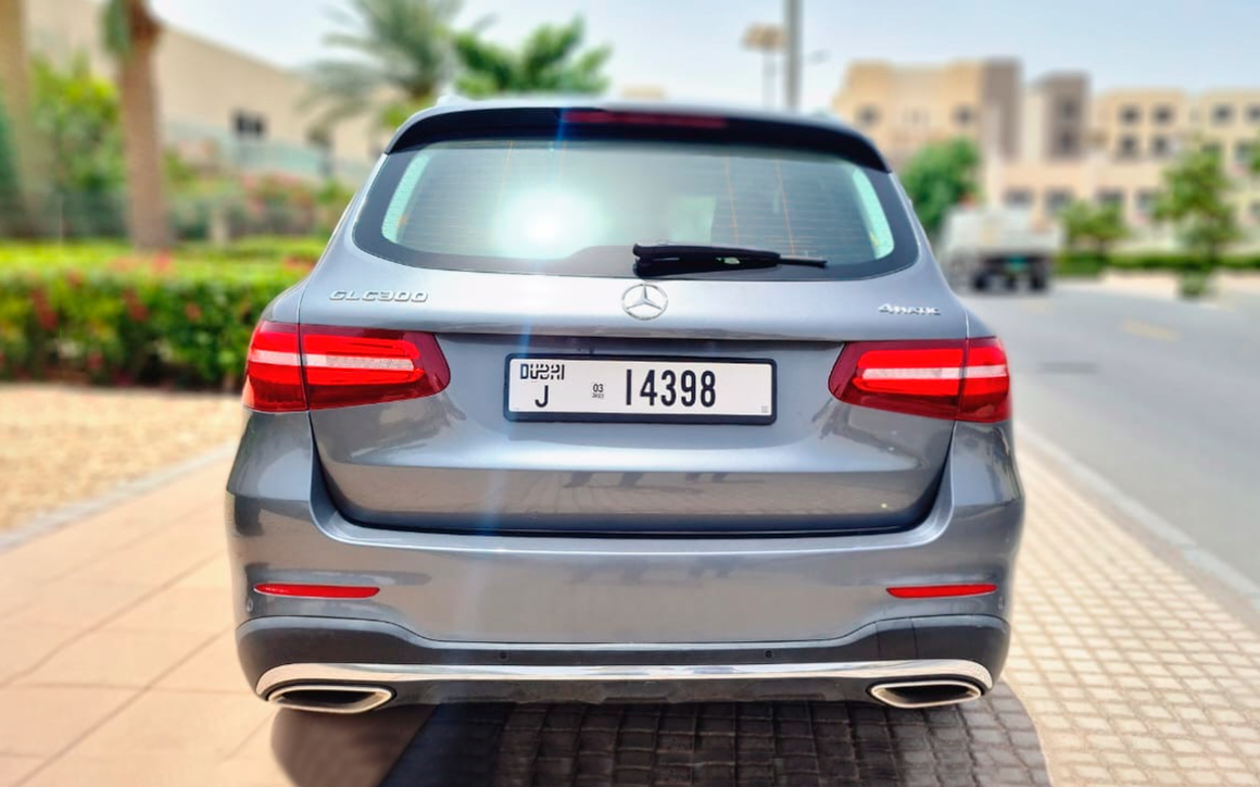 MERCEDES GLC 300 - image 3