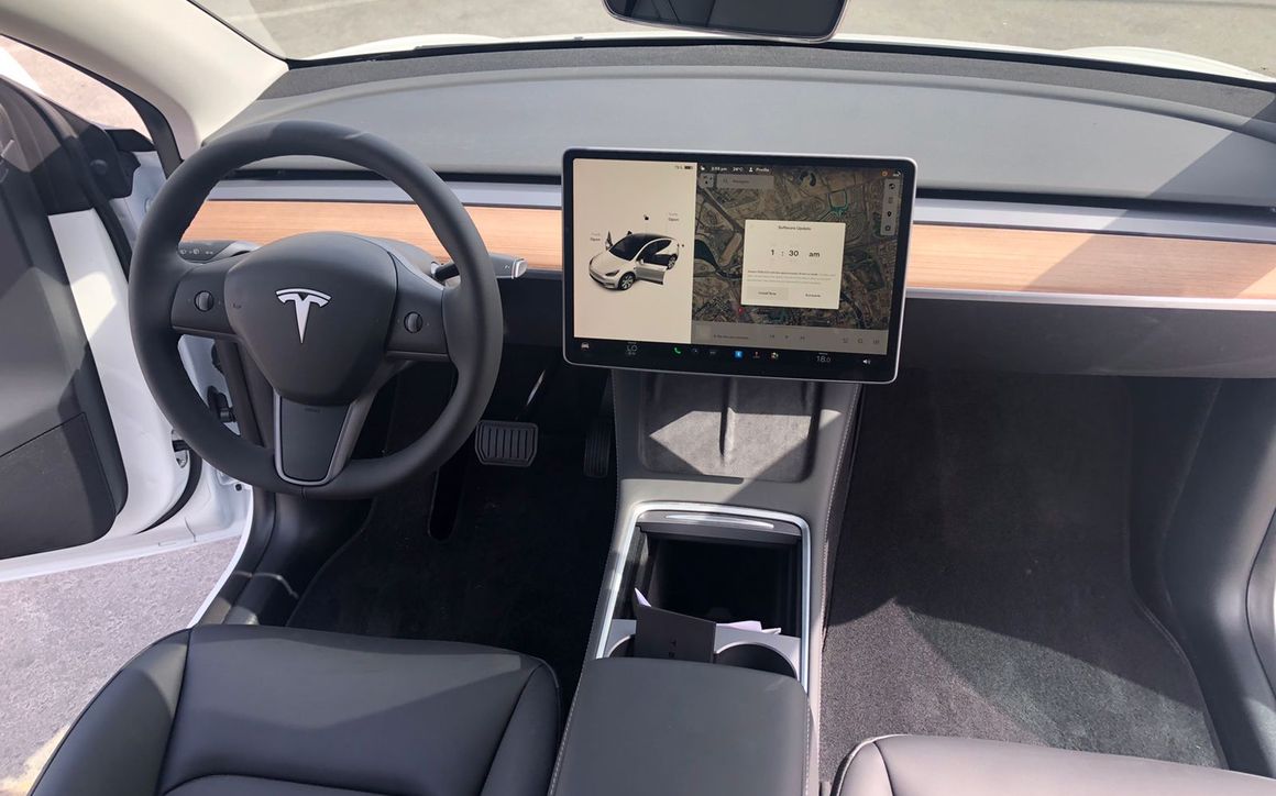 TESLA MODEL Y - image 6