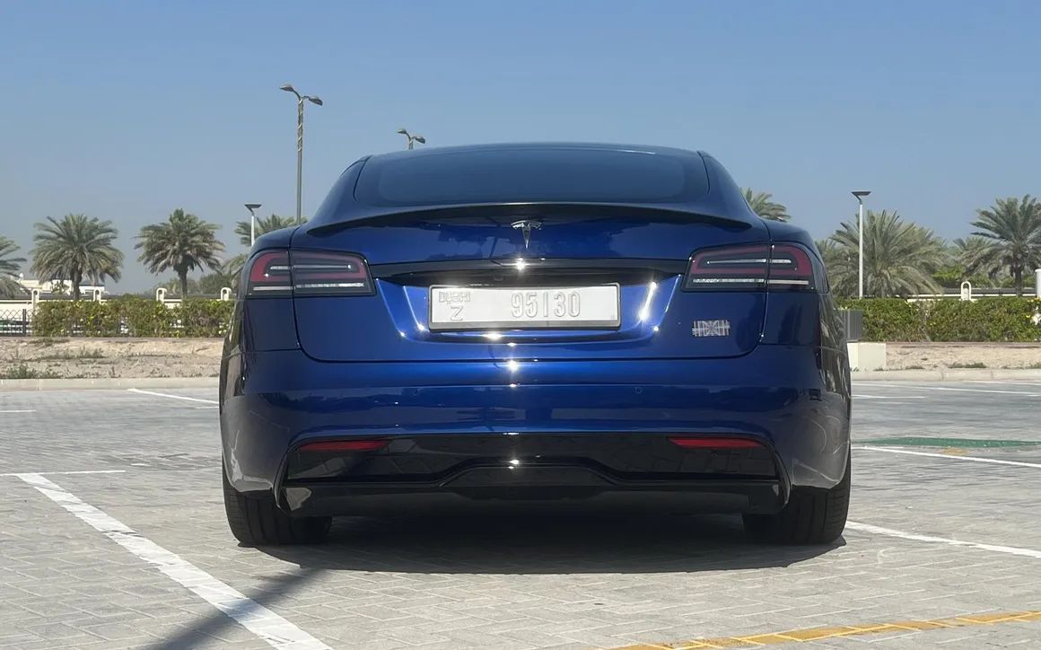 Tesla Model S Plaid - image 7