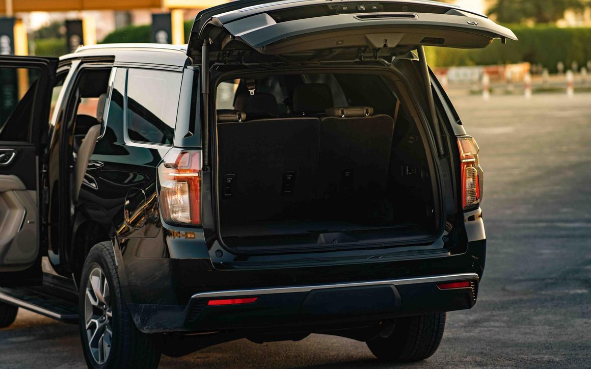 CHEVROLET TAHOE - image 8