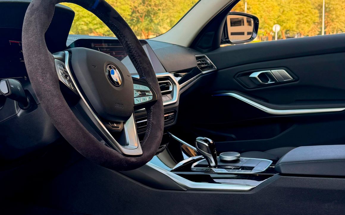 BMW 320 I - image 9
