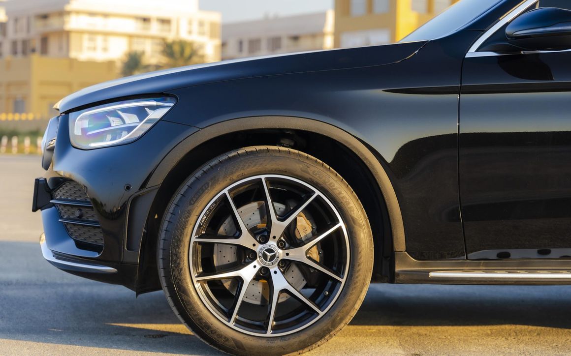Mercedes GLC 200 - image 11