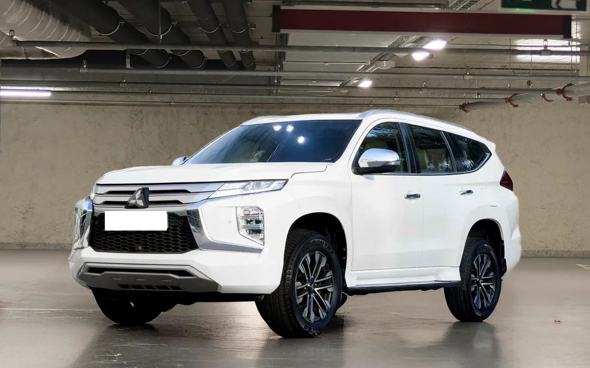 Mitsubishi Montero Sport Premium 3.0L 7 STR- - image 1