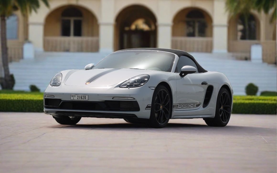 Porsche Boxster 718 Convertible 2024 - image 1