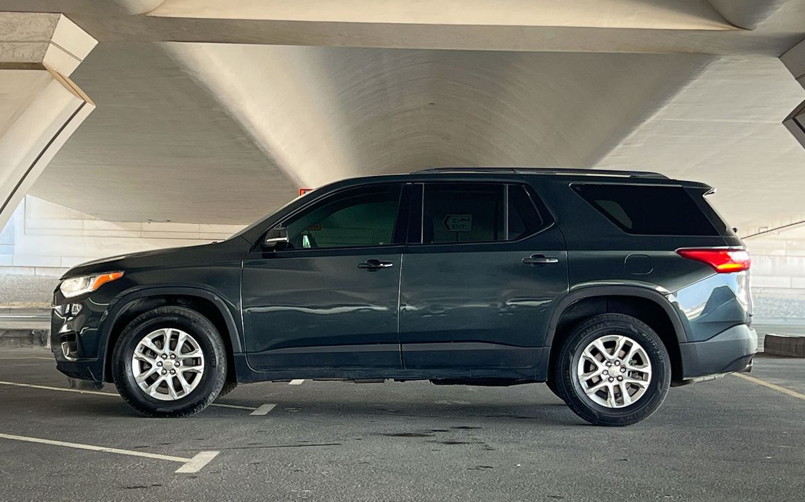 Chevrolet Traverse - image 2