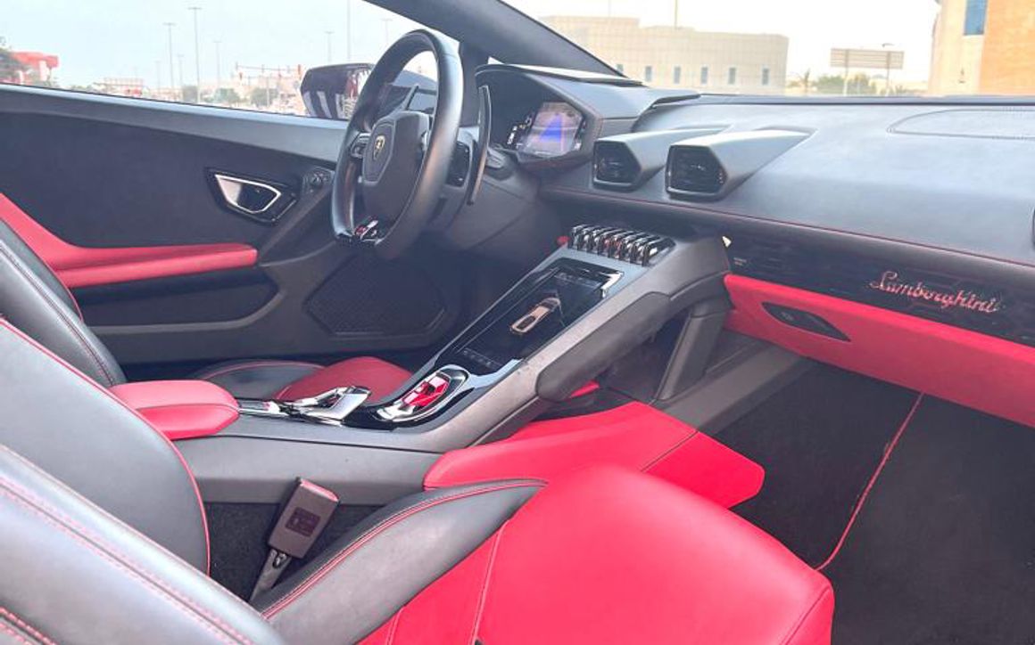 LAMBORGHINI HURACAN - image 8
