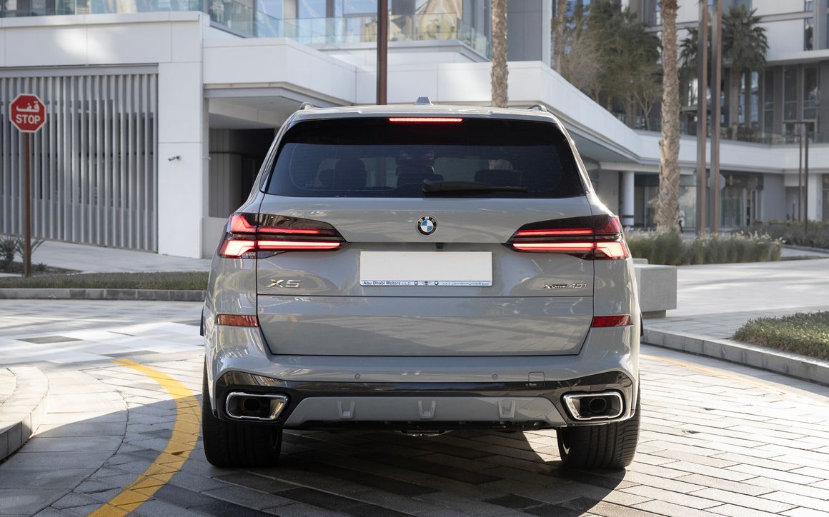 BMW X5 - image 5