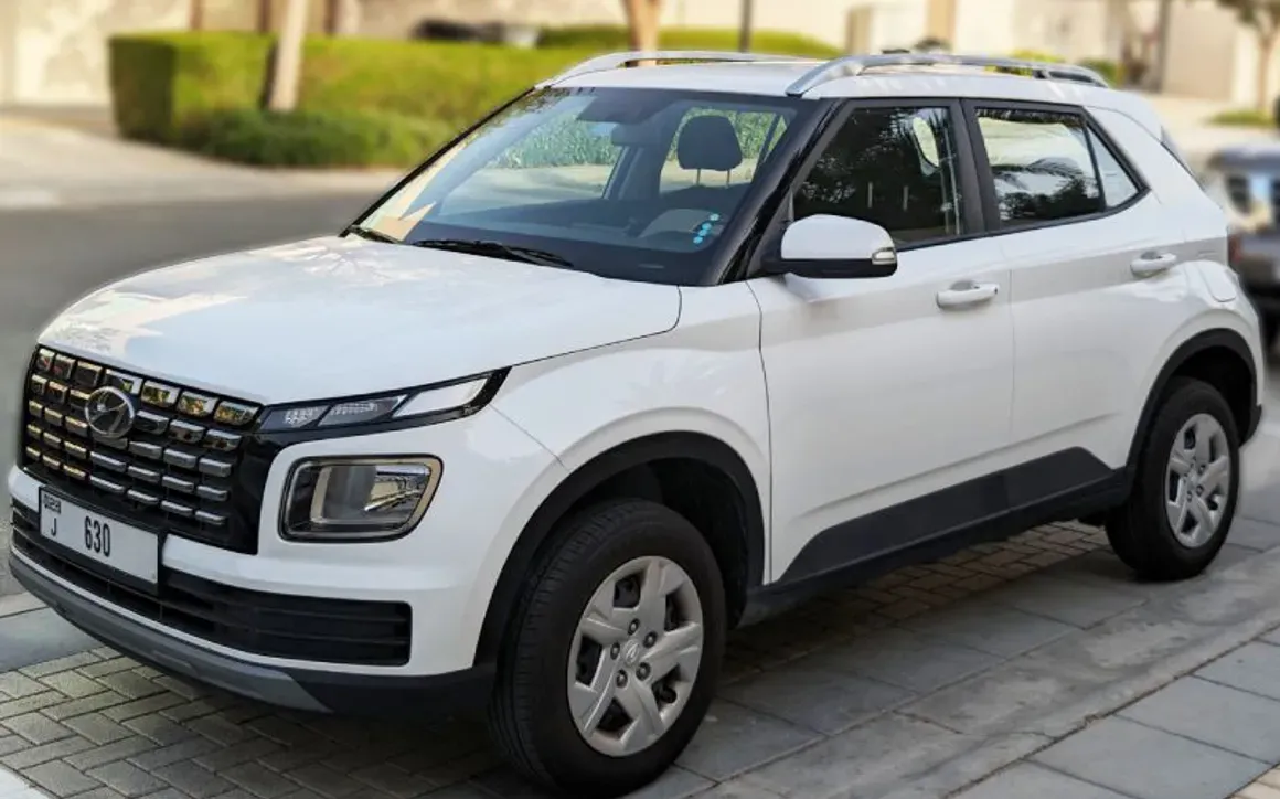 Hyundai Venue - image 1