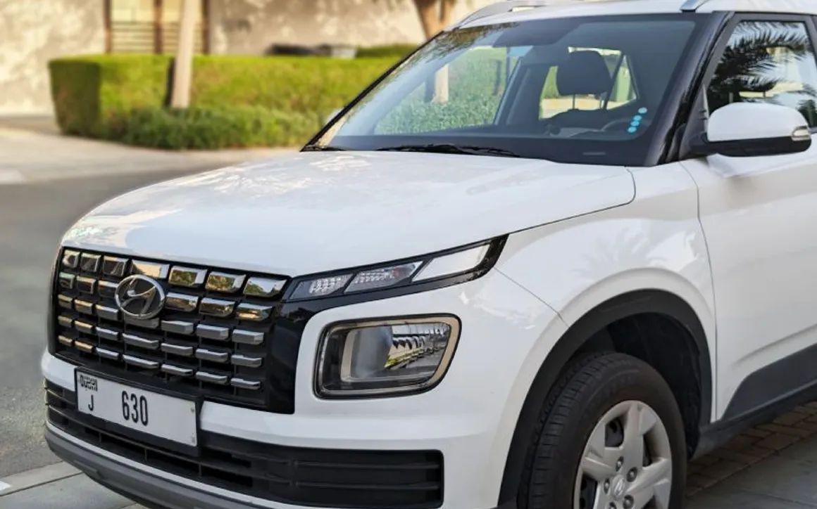 Hyundai Venue - image 5