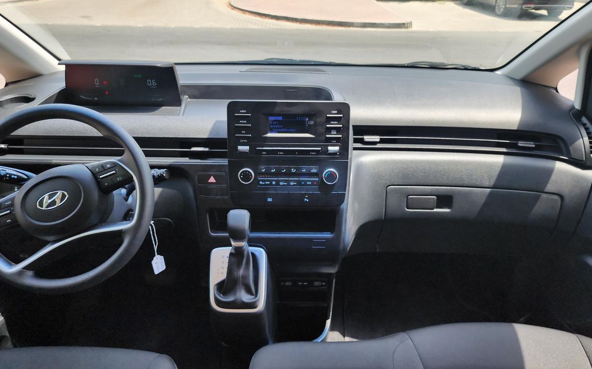 Hyundai Staria - image 5