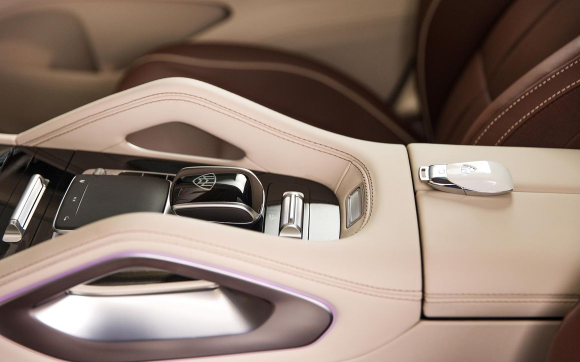 Mercedes GLS600 maybach - image 21