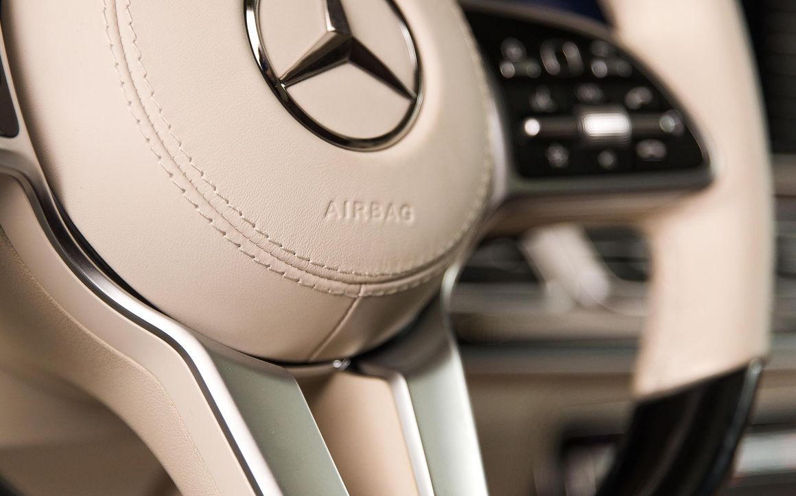 Mercedes GLS600 maybach - image 16