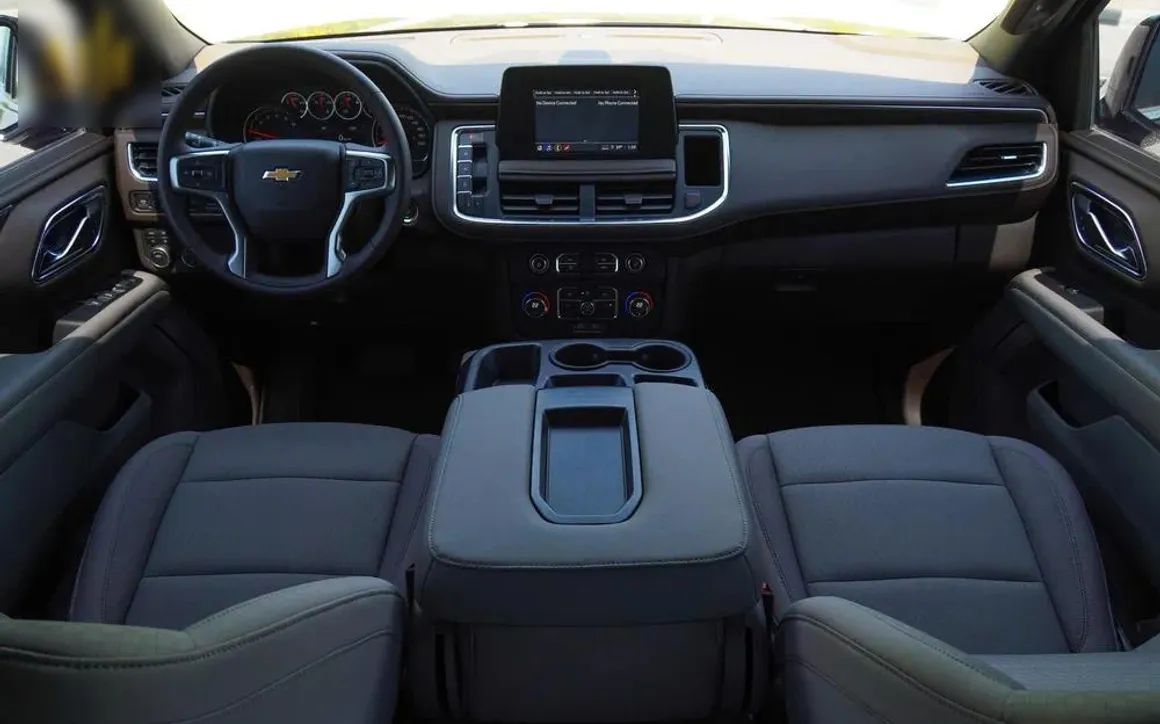 Chevrolet Tahoe - image 8