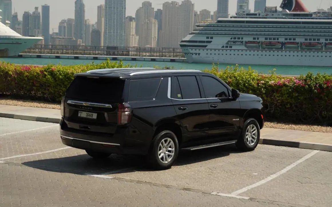 Chevrolet Tahoe - image 3