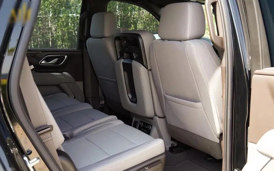 Chevrolet Tahoe - image 11