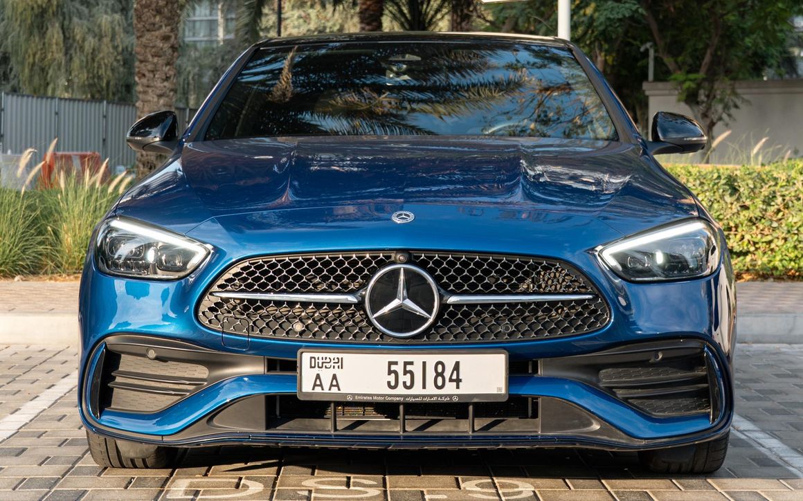 Mercedes C200 - image 3