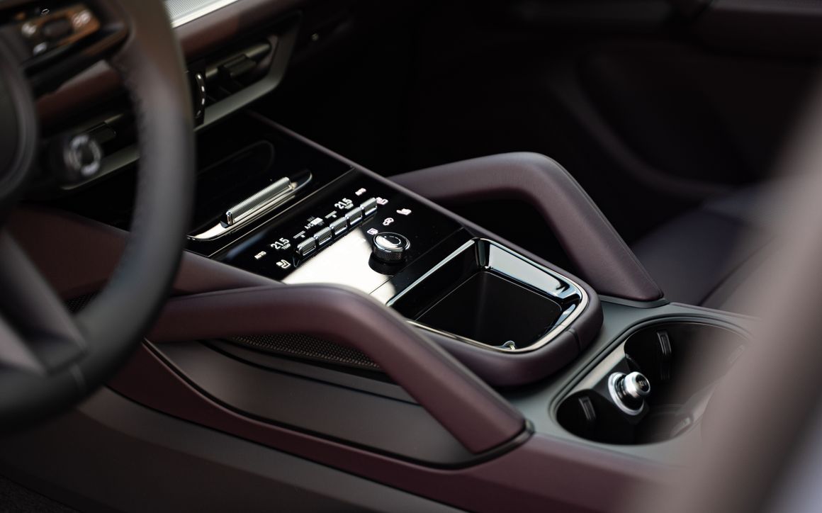 Porsche Cayenne Coupe - image 15
