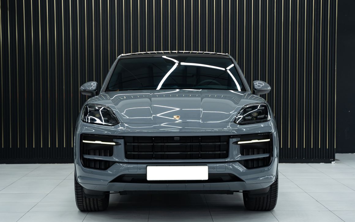 Porsche Cayenne Coupe - image 10