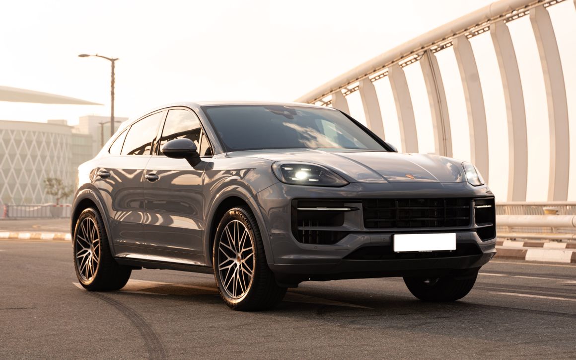 Porsche Cayenne Coupe - image 4