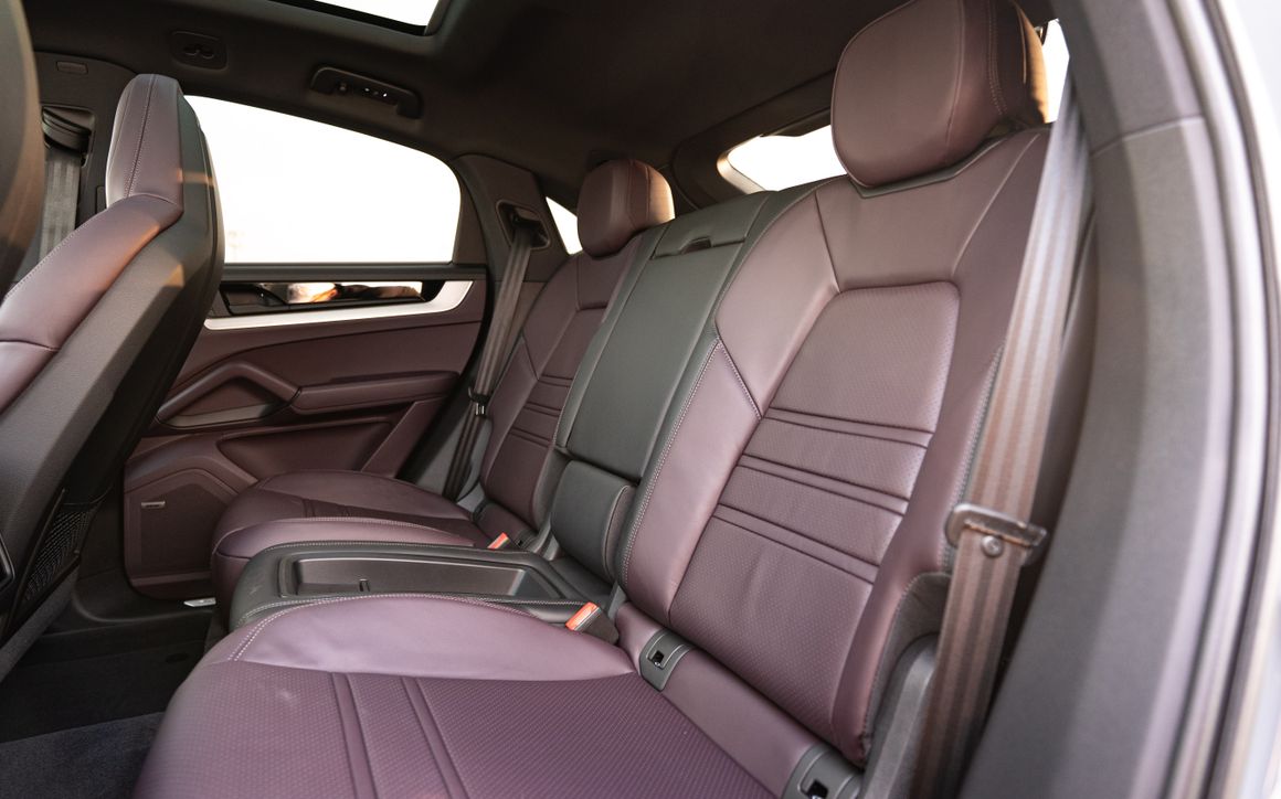Porsche Cayenne Coupe - image 19