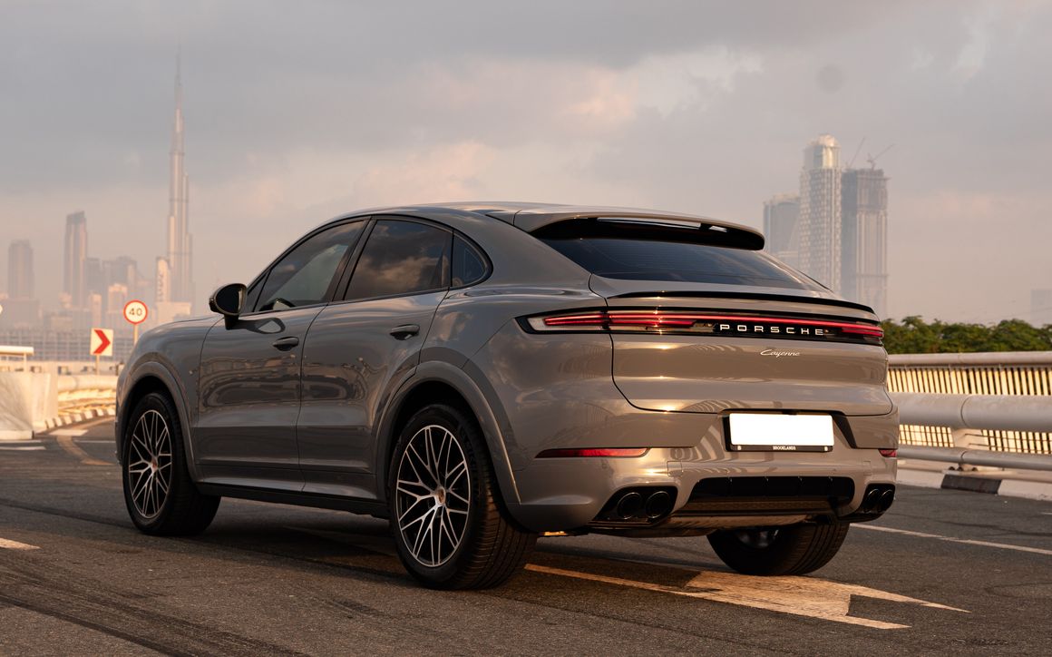 Porsche Cayenne Coupe - image 5