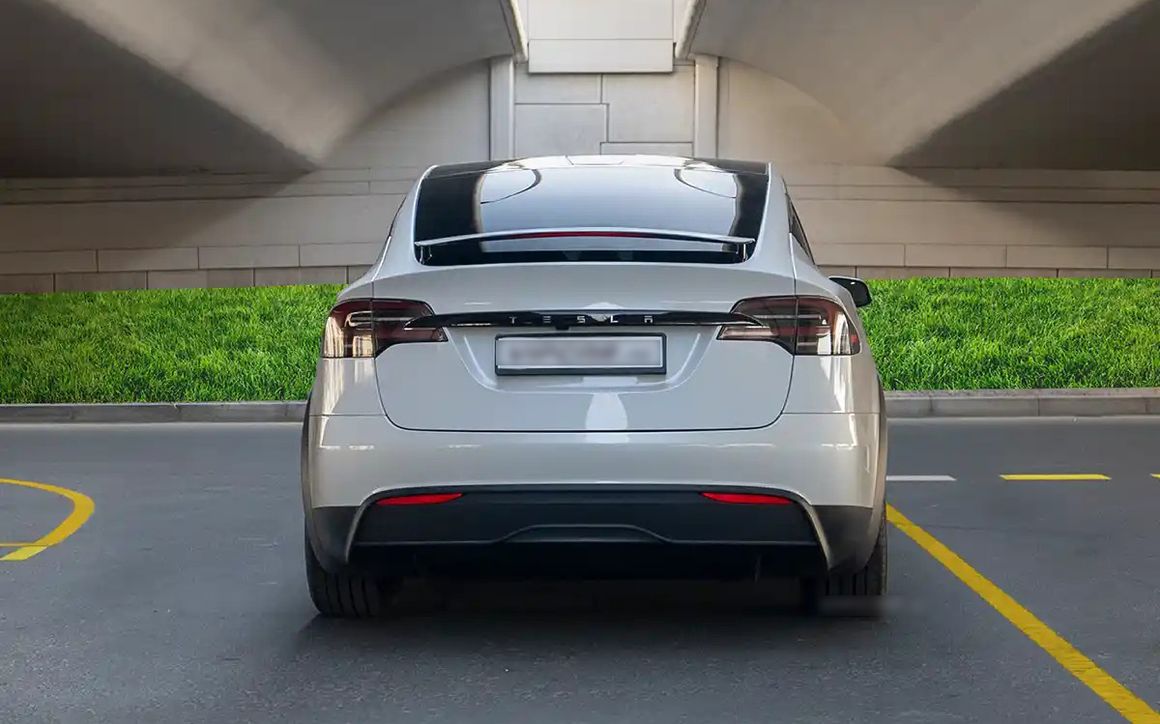 Tesla Model X - image 5