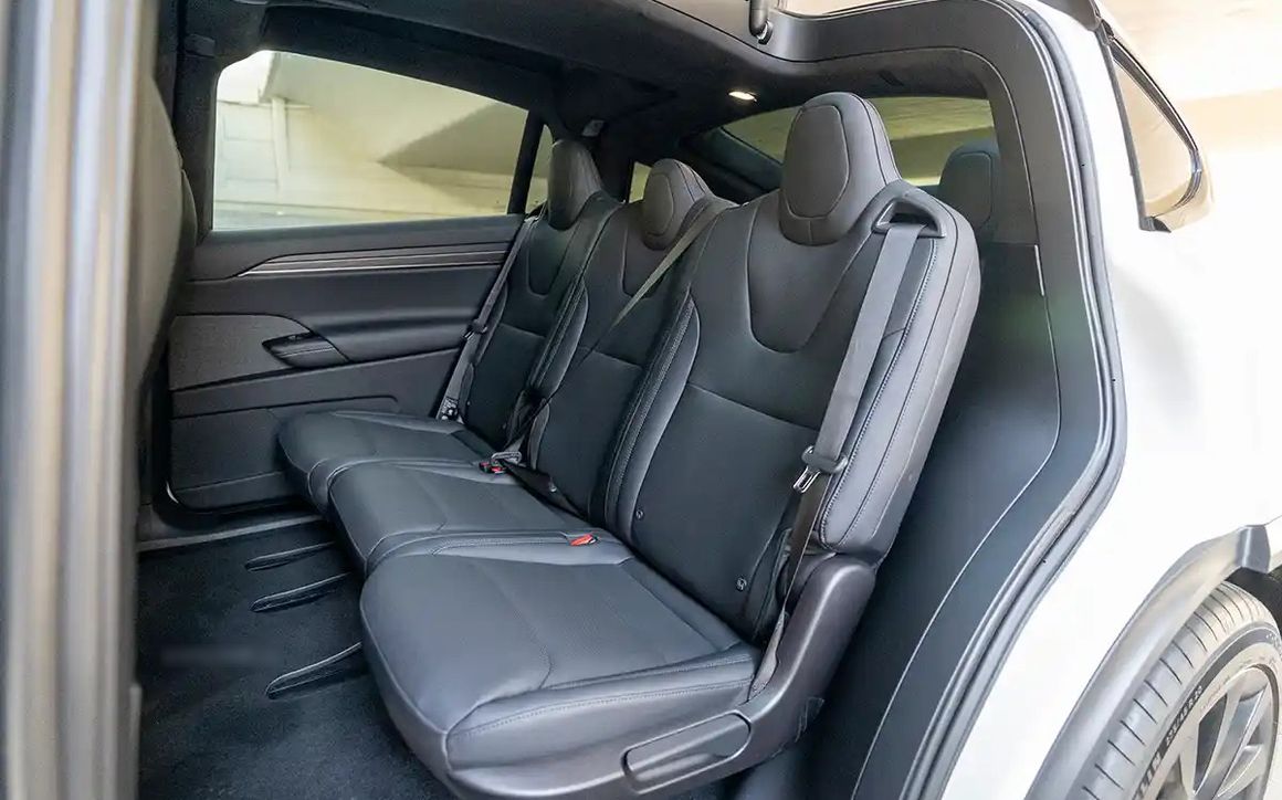 Tesla Model X - image 9