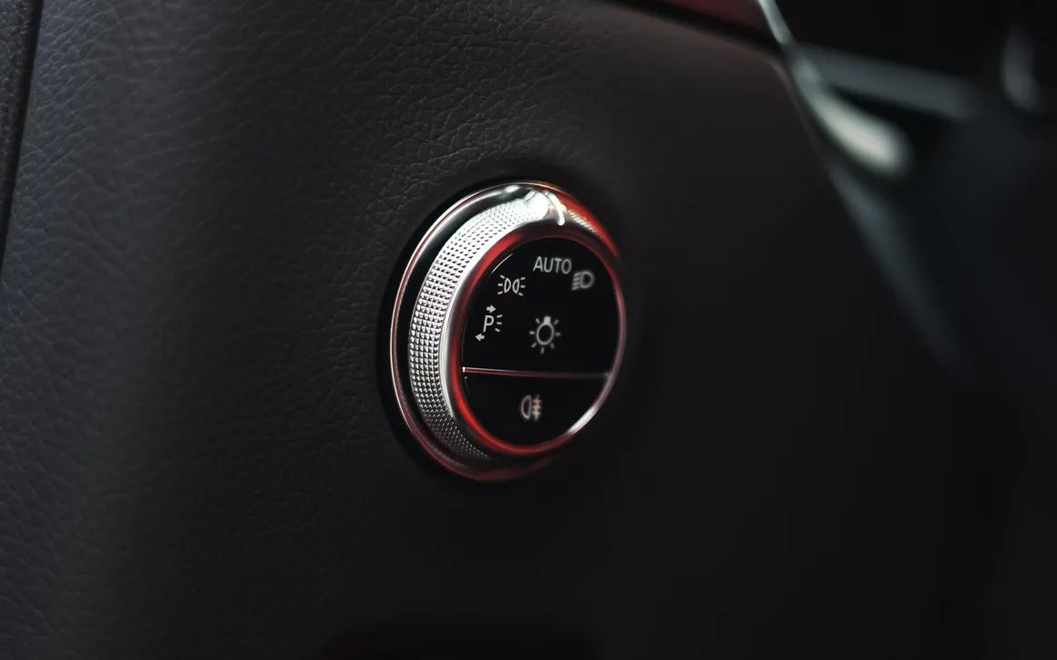 Mercedes Benz GLC200 Coupe Black - image 19