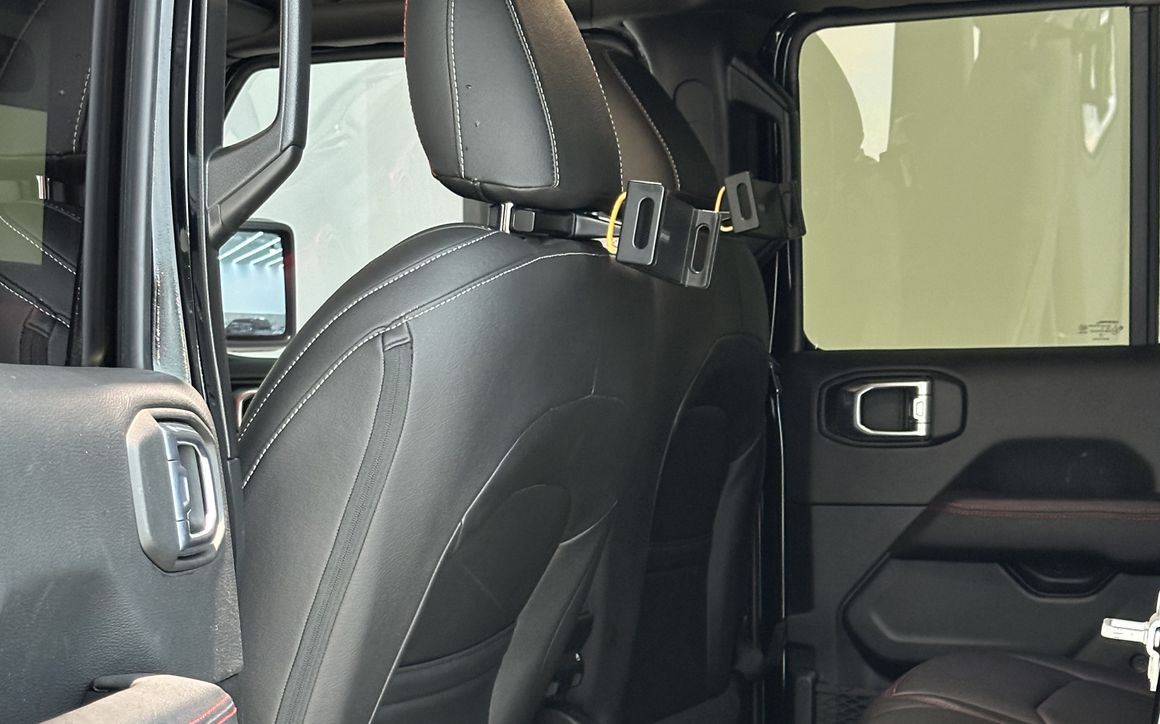 JEEP WRANGLER - image 7