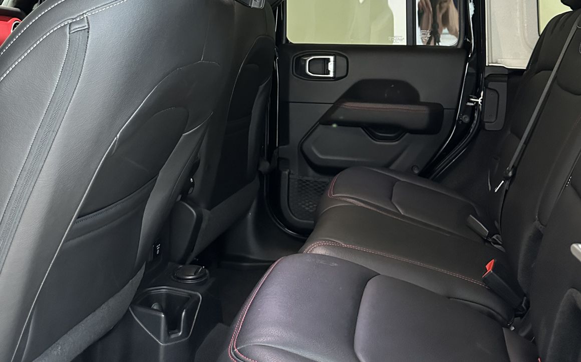 JEEP WRANGLER - image 6