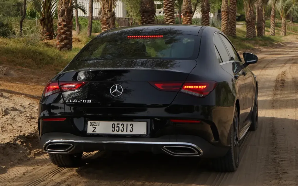 MERCEDES CLA 200 - image 4