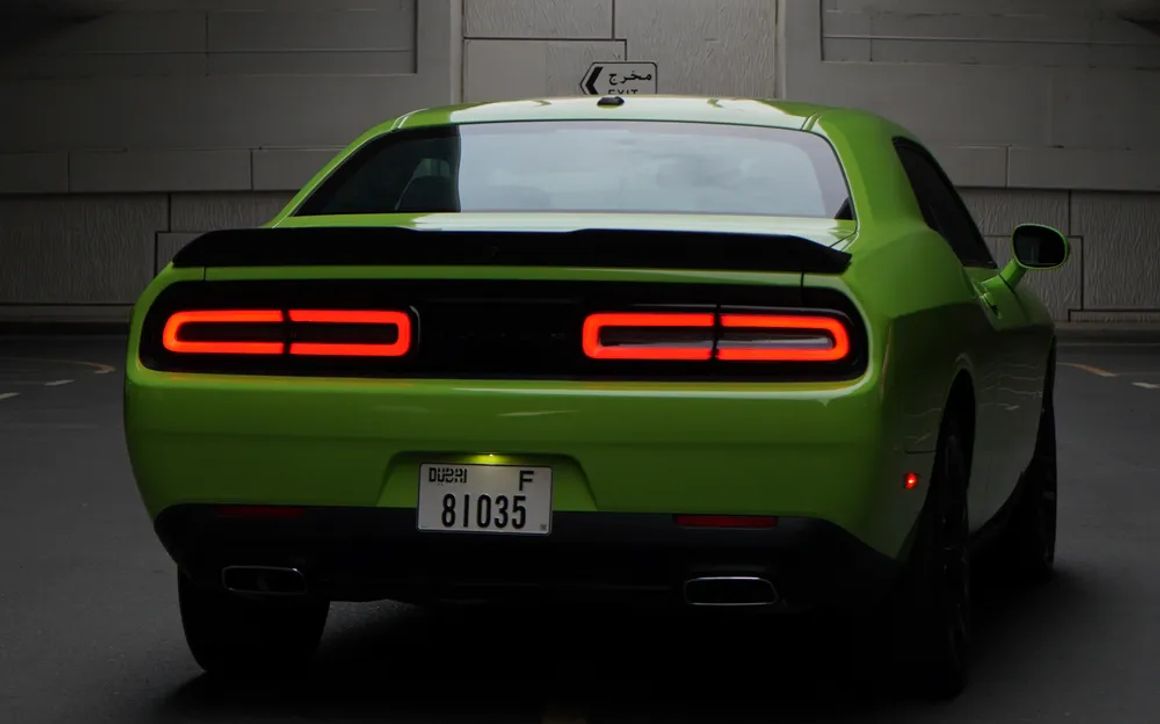 DODGE CHALLENGER - image 4