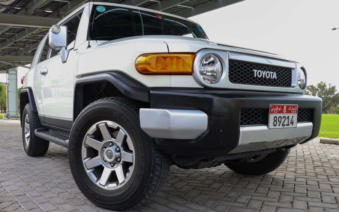 Toyota FJ Cruiser - image 6
