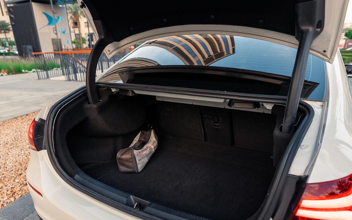 MERCEDES A220 - image 8