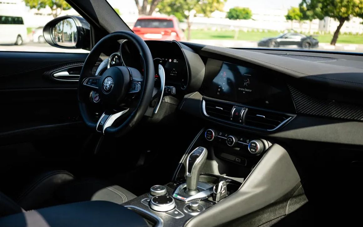 ALFA ROMEO GIULIA QUADRIFOGLIO - image 5