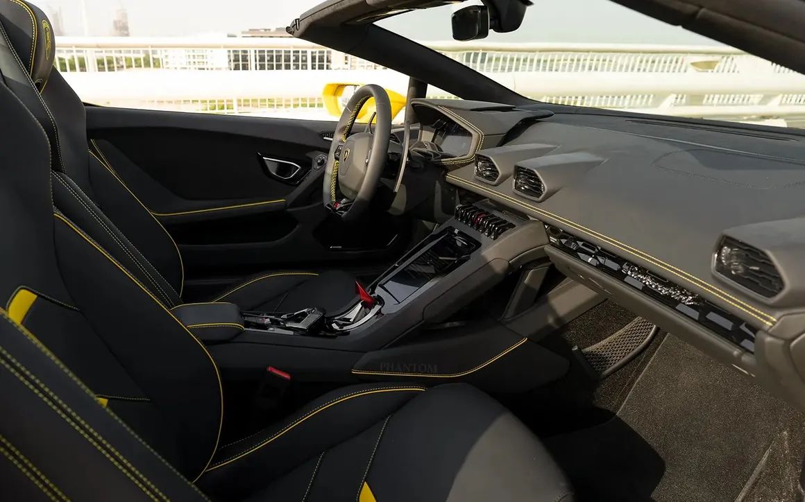 LAMBORGHINI HURACAN SPYDER - image 8