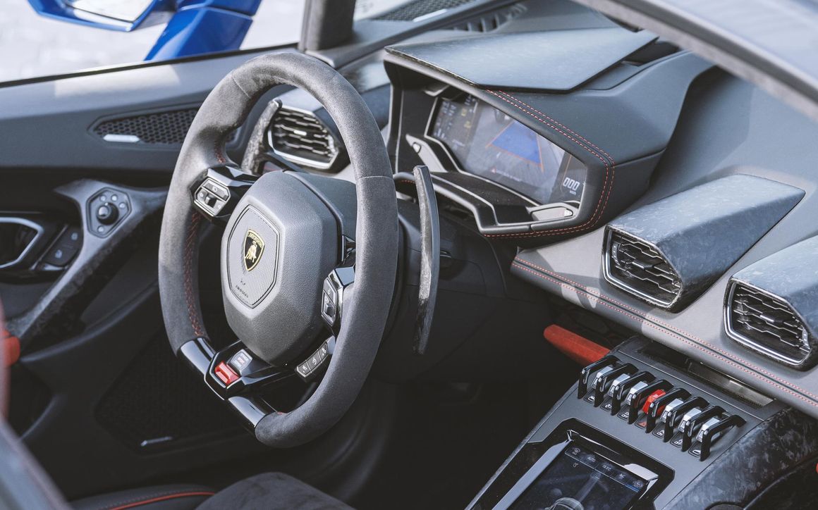 LAMBORGHINI HURACAN EVO SPYDER - image 9