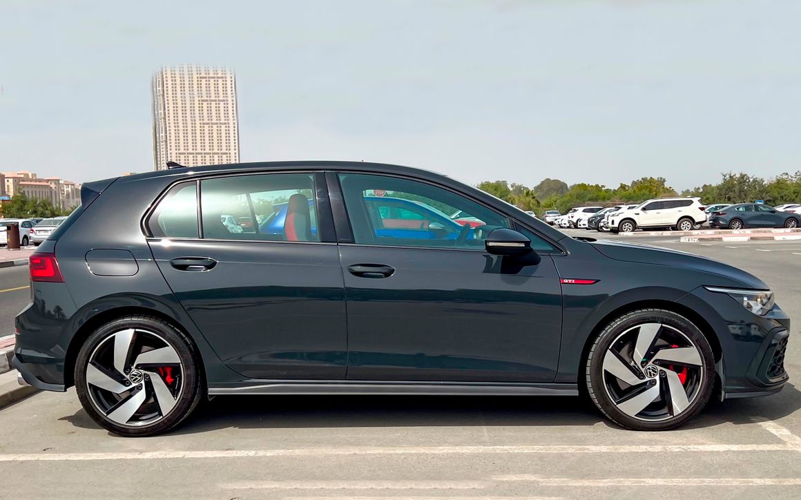 Volkswagen Golf8 GTI Base - image 2