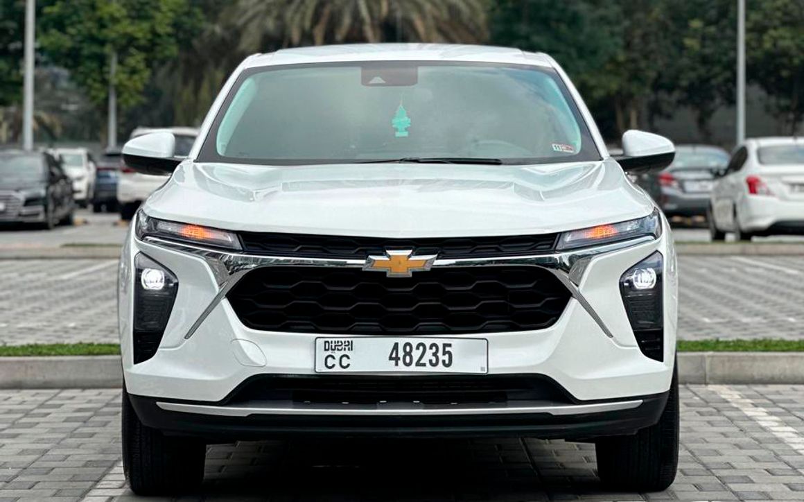 CHEVROLET TRAX - image 2