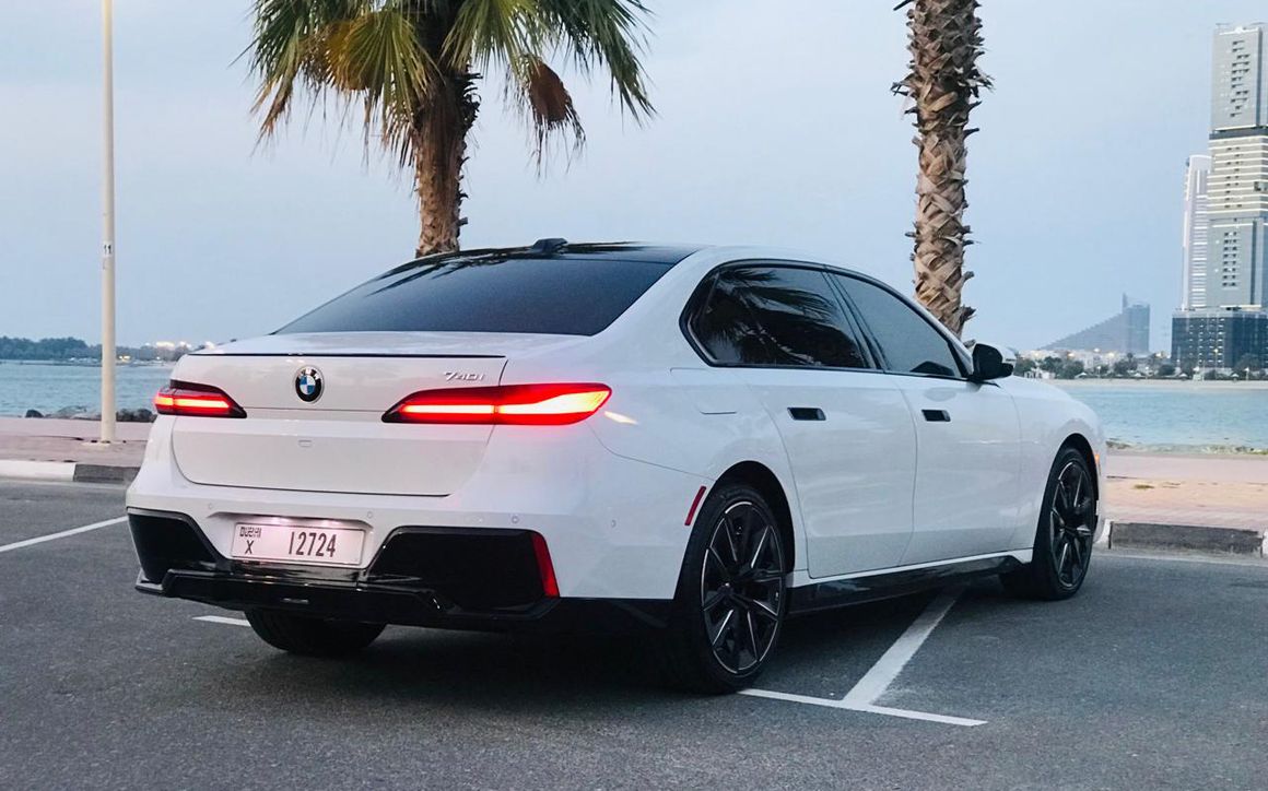 BMW 740 - image 4