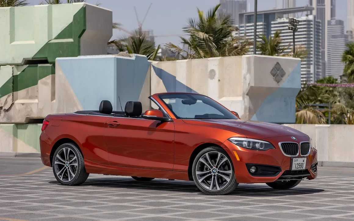 BMW 230i Cabrio - image 1