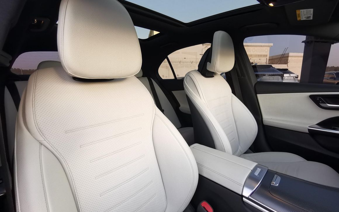 MERCEDES C300 - image 11