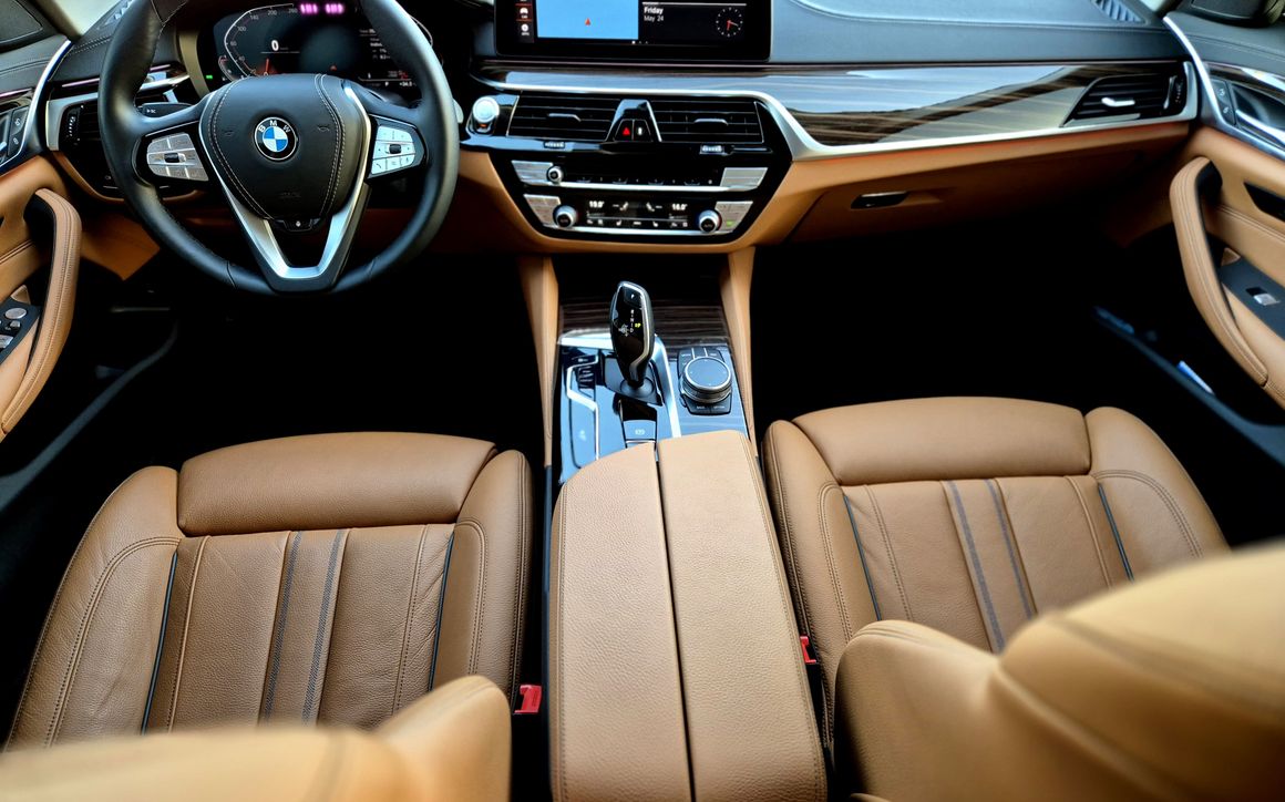 BMW 520i - image 5